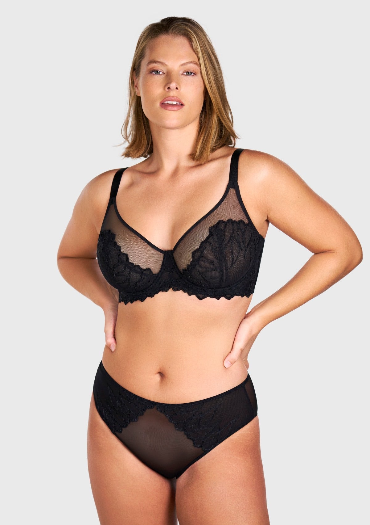 Winter Sonata Embroidered Lace Trim Full Coverage Unlined Underwire Bra