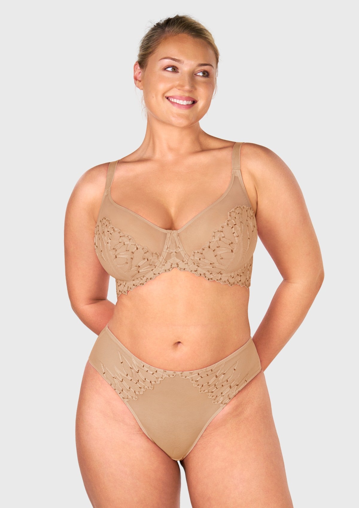 Winter Sonata Embroidered Lace Trim Full Coverage Unlined Underwire Bra