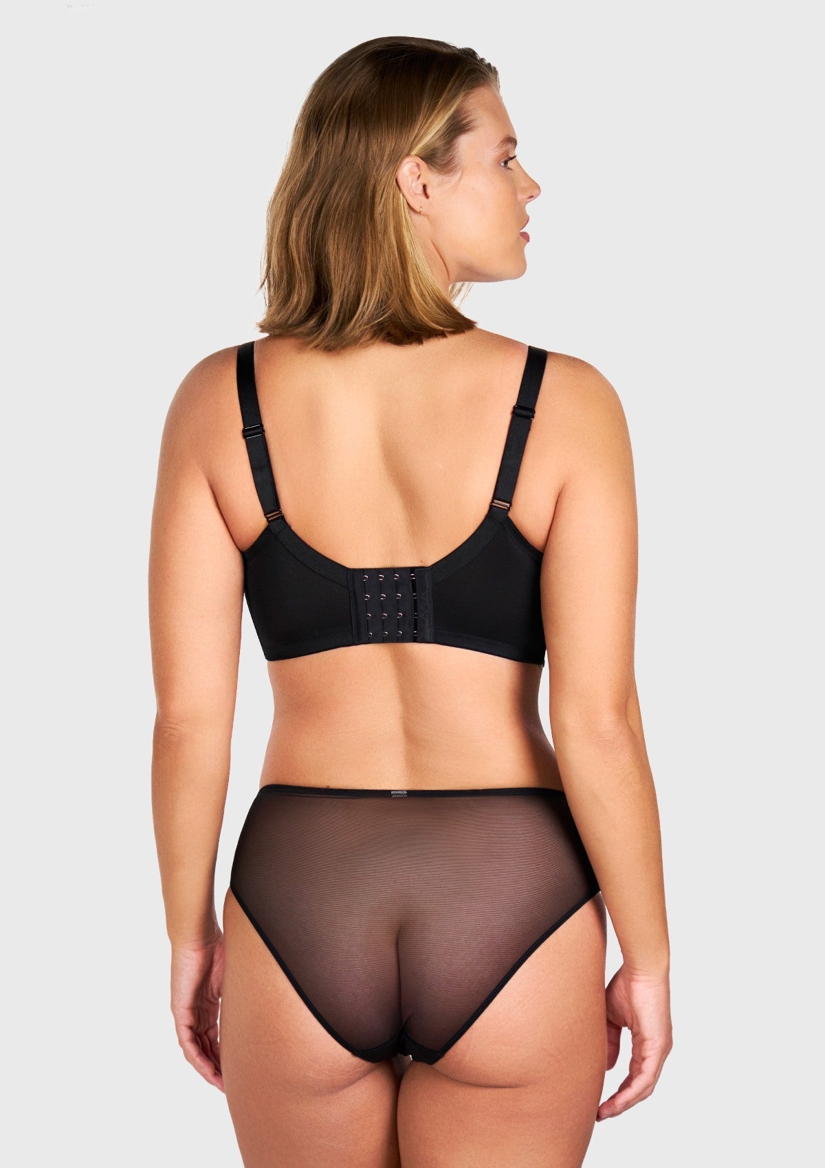 Winter Sonata Embroidered Lace Trim Full Coverage Unlined Underwire Bra