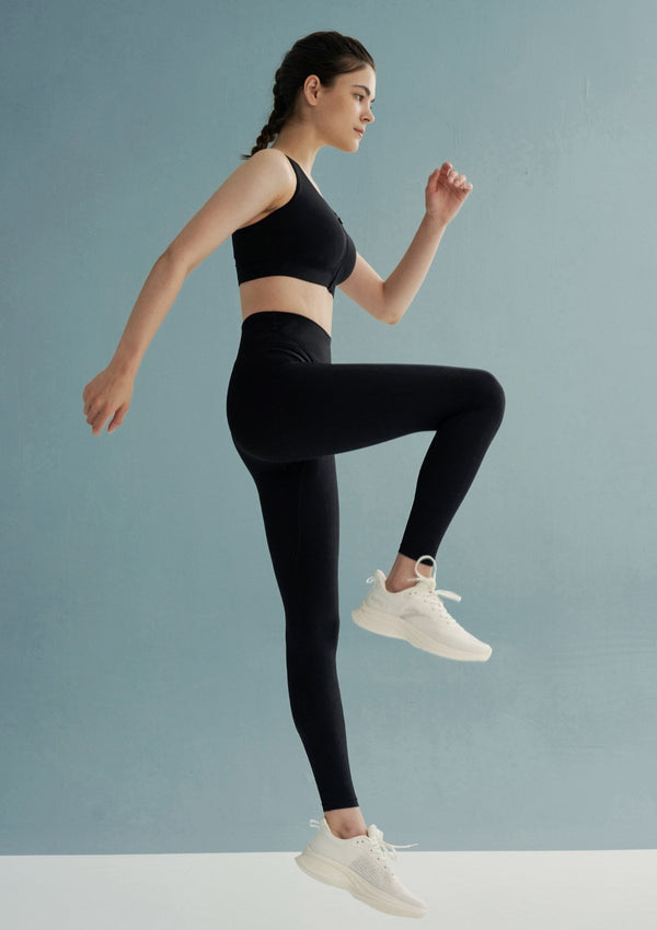 Front Zip Medium-Impact Sports Bra